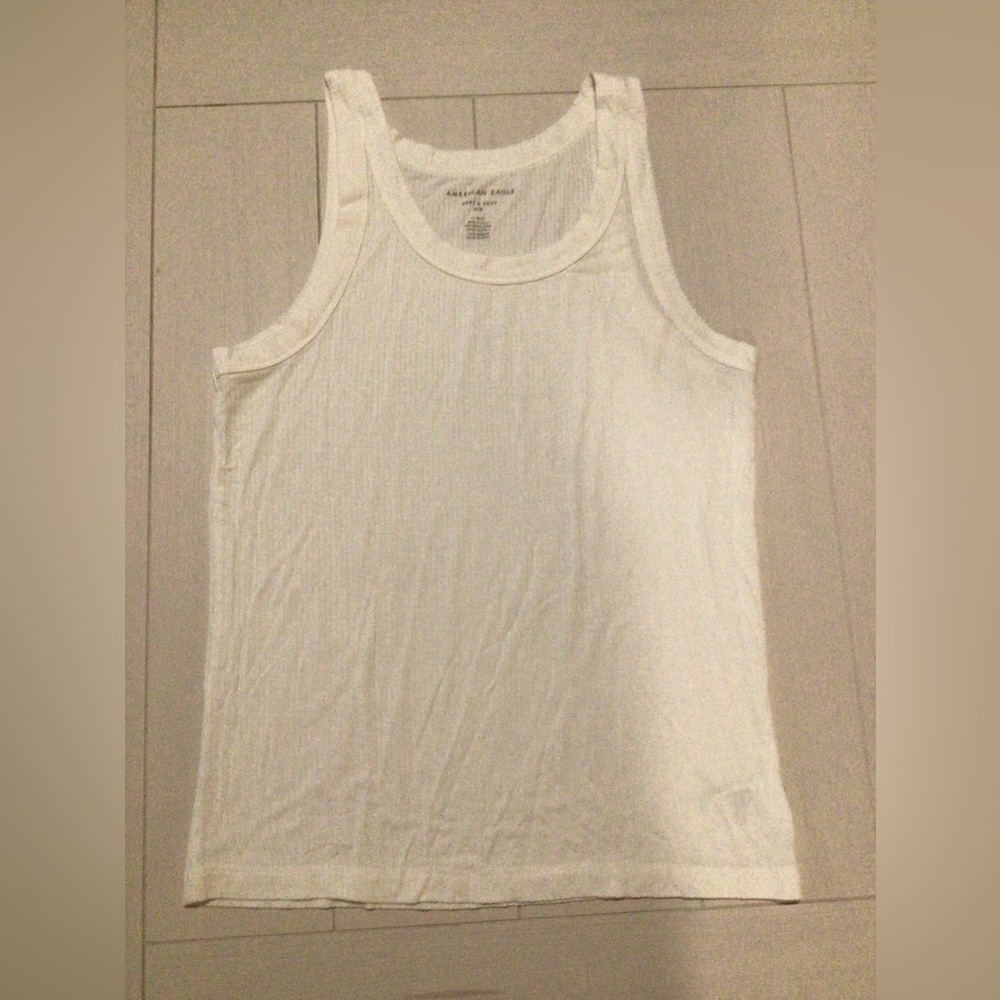 Women’s tank top.